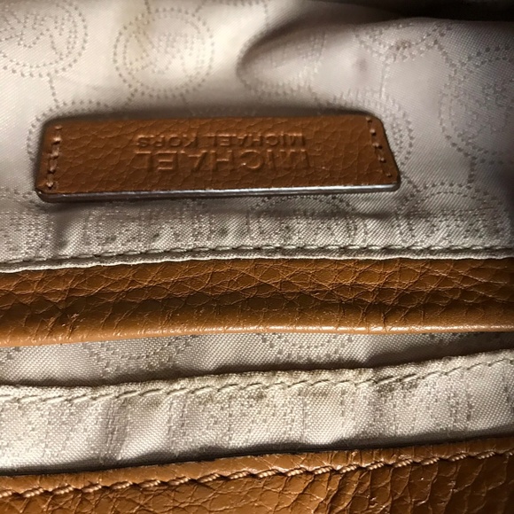 Michael Kors Crossbody Bag - Picture 8 of 8